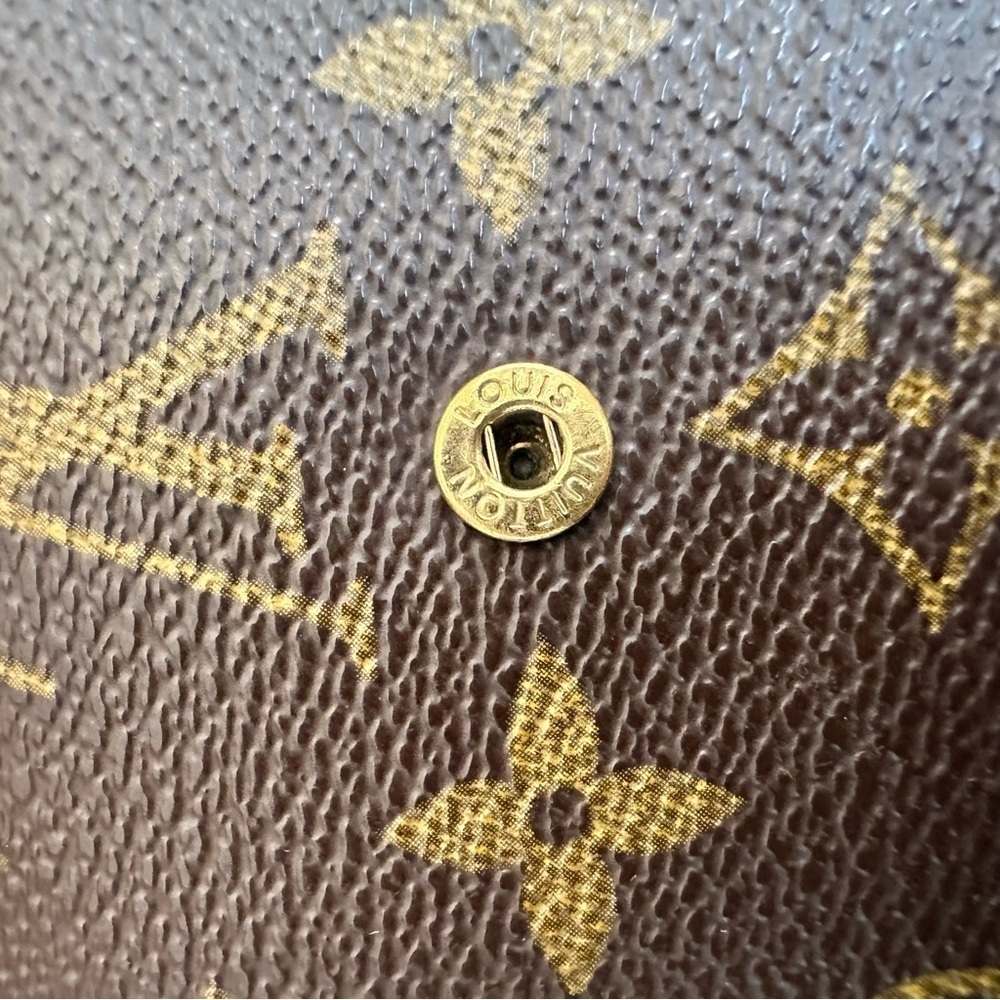 Louis Vuitton Monogram Wallet - Picture 11 of 11